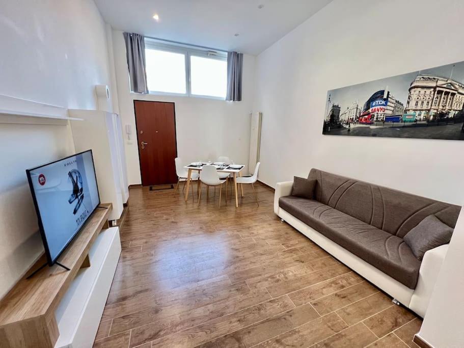 Pregevole Loft Con Soppalco *